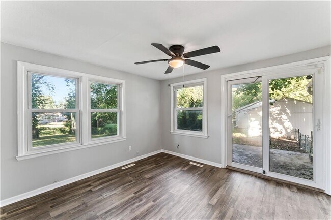 Foto del edificio - 7036 Hunter St