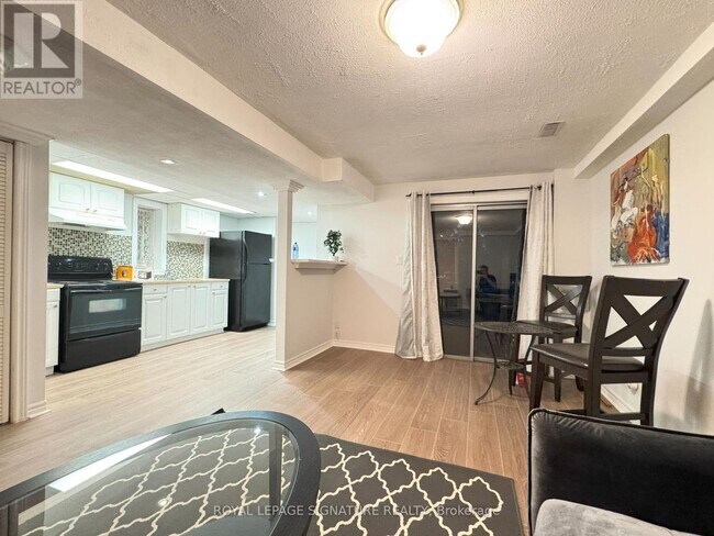 Photo du bâtiment - 104 Jordanray Blvd