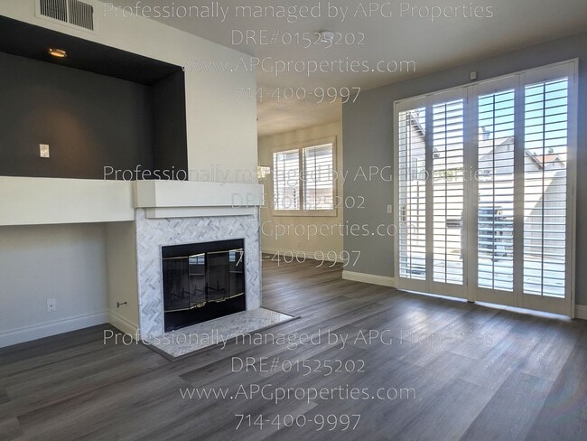 Building Photo - 3519 E Balmoral Dr