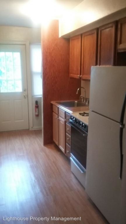 Primary Photo - 4046 Gault Pl NE