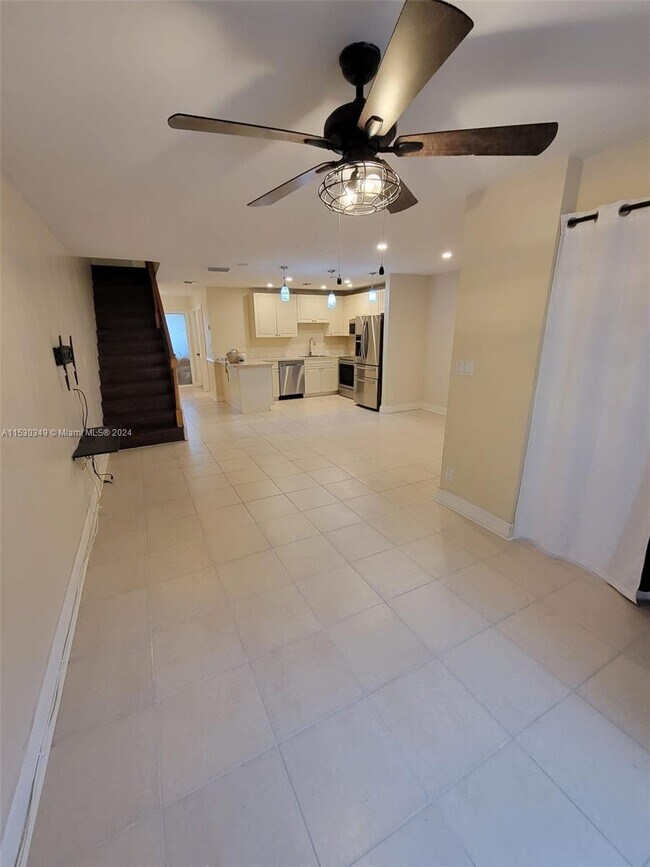 Foto del edificio - 8700 NW 40th St