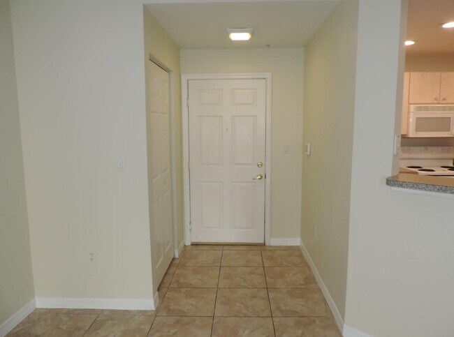 Building Photo - 1801 N Flagler Dr