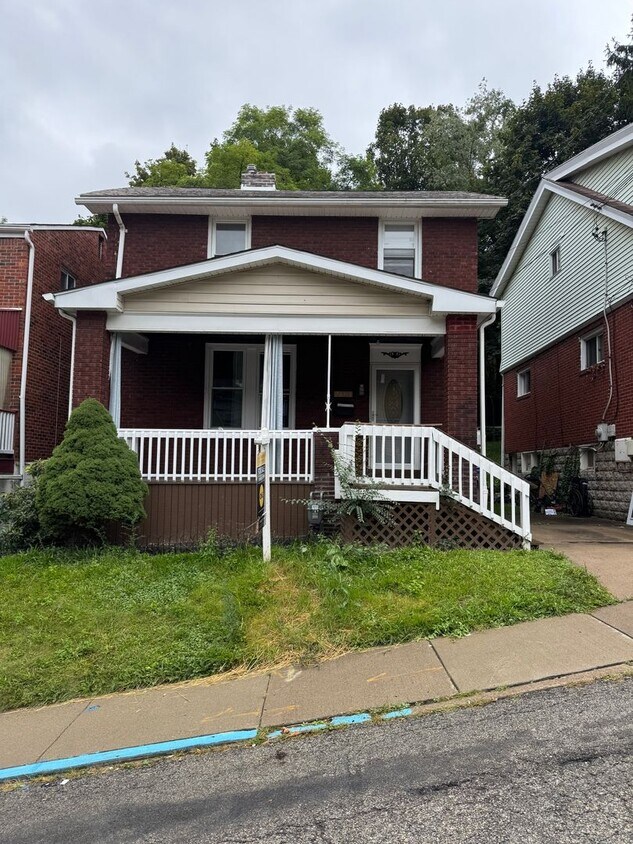 3 Bedroom 1.5 Bath in Dormont! - 3 Bedroom 1.5 Bath in Dormont!