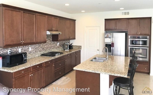 Building Photo - 5 br, 4 bath House - 5119 Shimmer Brook Dr.
