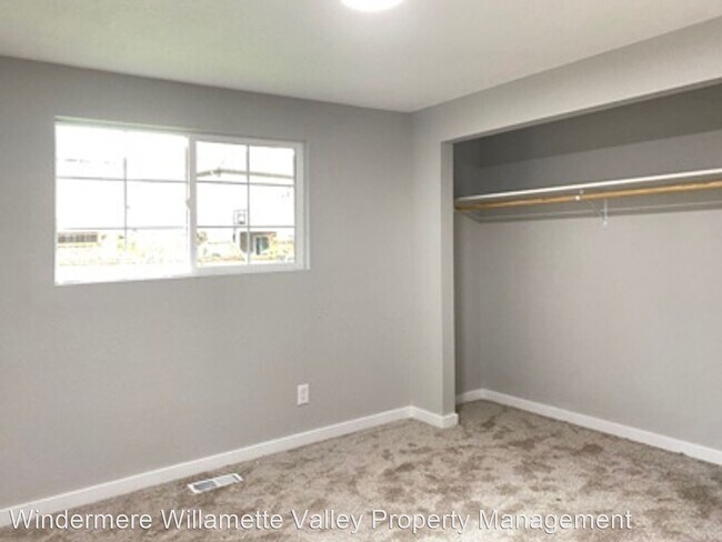 Building Photo - 5 br, 2 bath House - 5345 SW Cherry Avenue