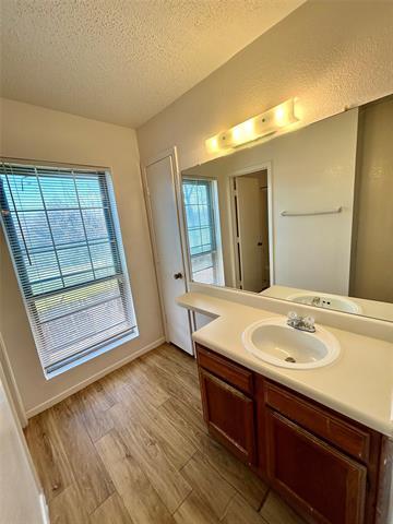 Building Photo - 2271 Aspen Dr