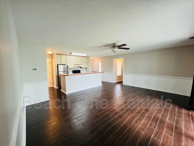 Foto del edificio - 4338 Spa Dr