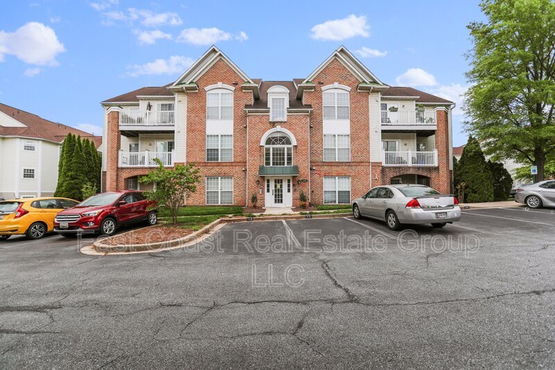 Primary Photo - 2100 Wayside Dr