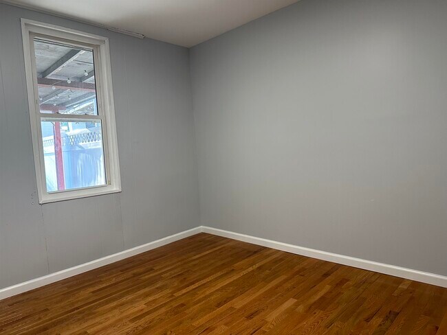 Foto del edificio - 235 Griffith St