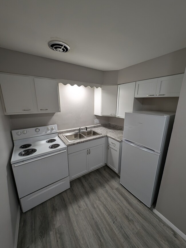 Building Photo - 631 Tennessee Ave