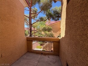 Building Photo - 900 Heavenly Hill Ct