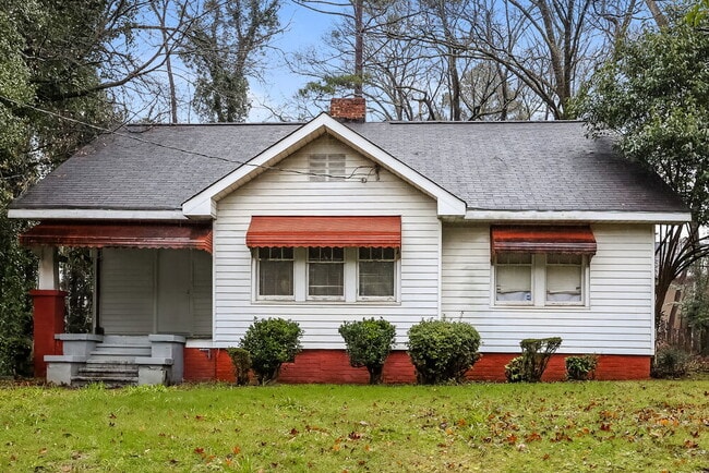Building Photo - 675 S Evelyn Pl NW