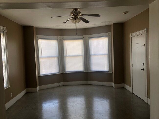 Building Photo - 1641 Acushnet Ave