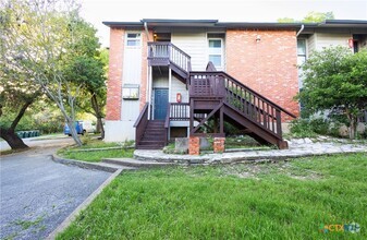Building Photo - 430 Lindsey St