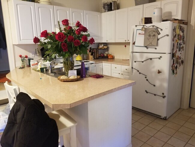 Foto del edificio - Beautiful MIL unit 2 bed 1 bath deck Nestled Squak and Cougar Mt (Issaquah)