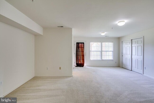 Building Photo - 2702 Snowmill Ct
