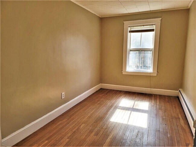 Building Photo - 80 Ramies Ln