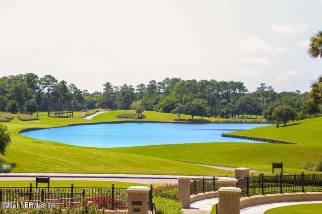 Foto del edificio - 4401 Cypress Creek Dr