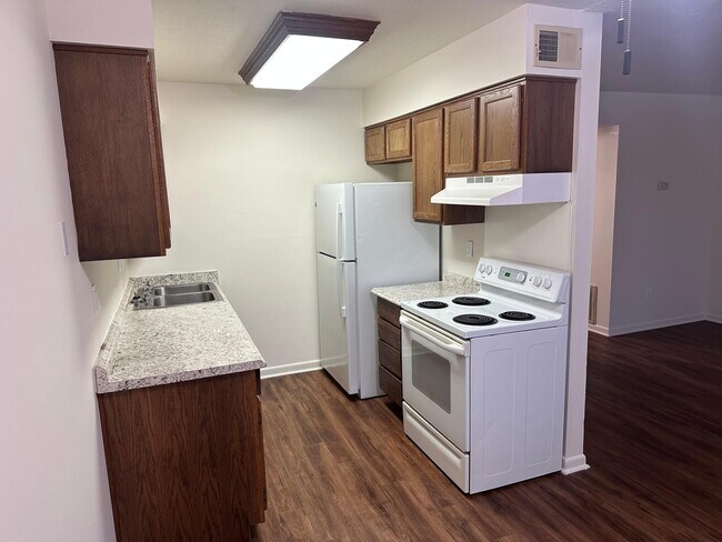 Foto del edificio - 3000 Fordhaven Rd