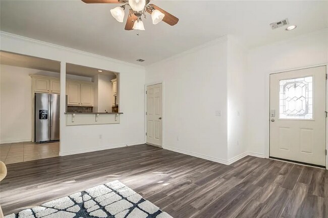 Building Photo - 13818 Oxford Dr