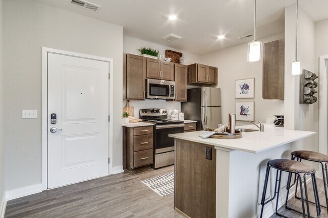 Cocina (Cedar) - Village Place Apartments