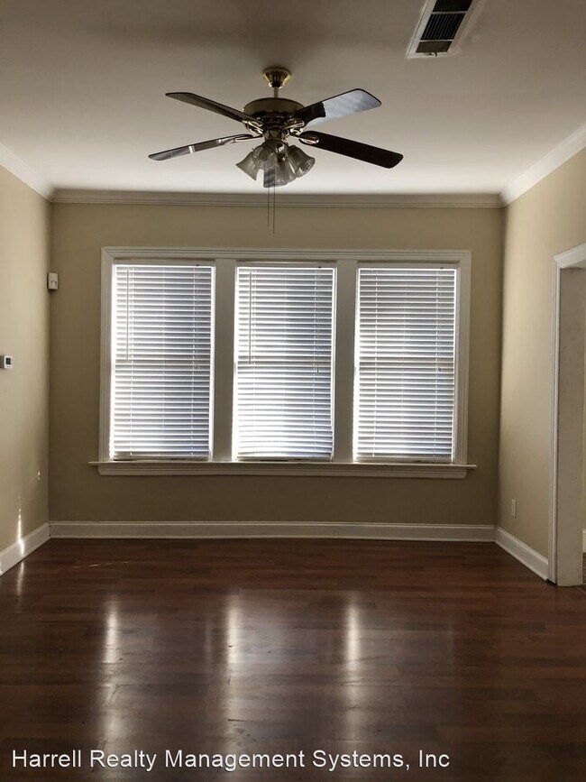 Foto del edificio - 3 br, 2 bath House - 2119 Bosque Blvd.