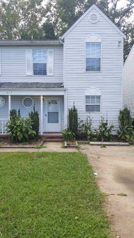 Primary Photo - 2113 Keller Ave