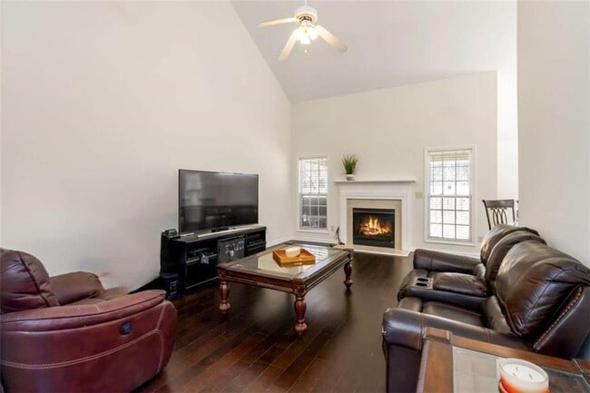 Building Photo - 1670 Cooper Lakes Dr