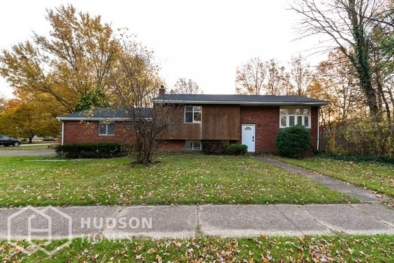 Foto principal - NOW AVAILABLE! - 6 BRONSON ST, BEREA, OH 4...