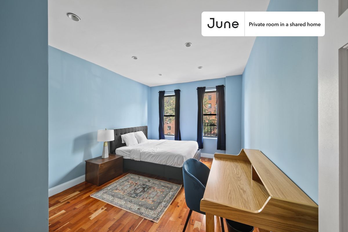 Primary Photo - Private bedroom in 3 bed/1 bath Home