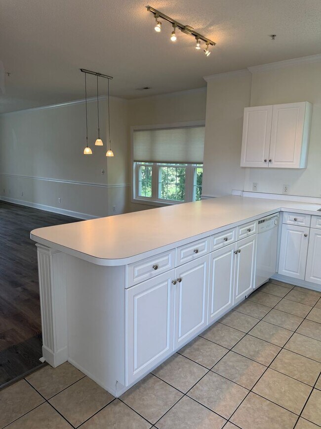 Building Photo - Spacious 3-Bedroom, 2-Bath Condo in Magnolia North at Myrtlewood with Golf Course Views!