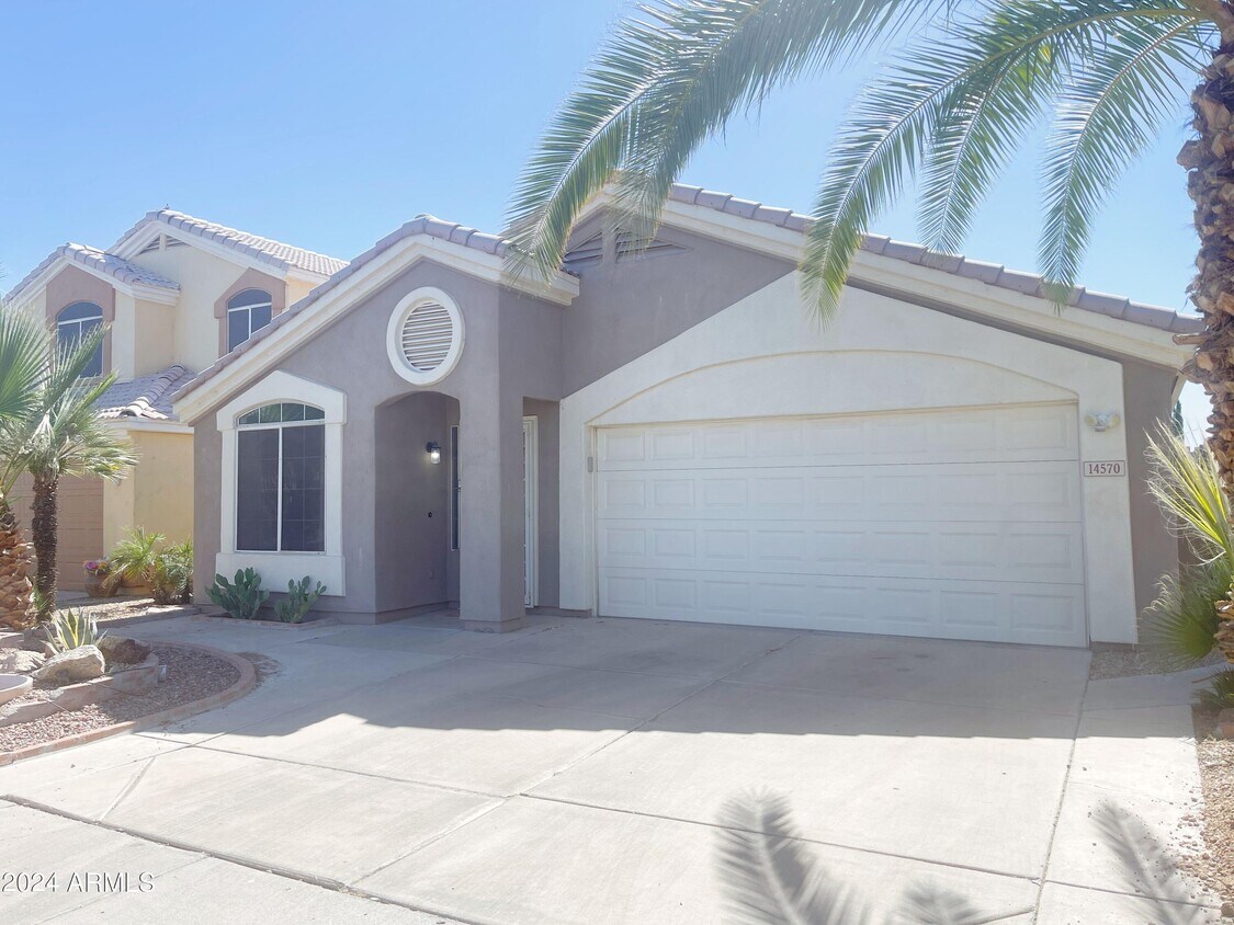 Primary Photo - 14570 N 90th Dr