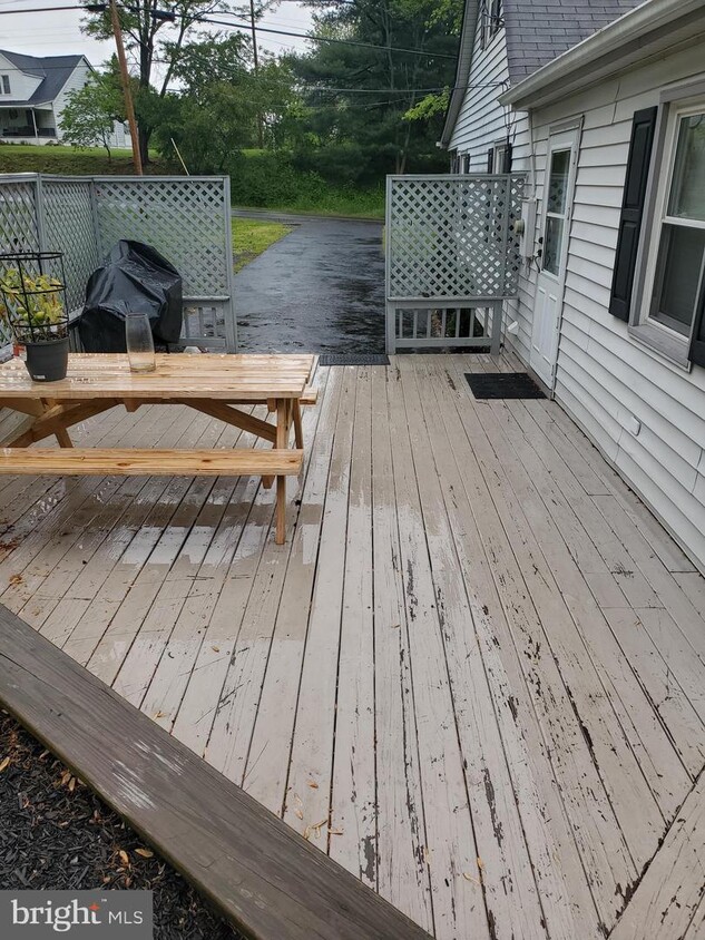 Foto principal - 12328 Bristow Rd