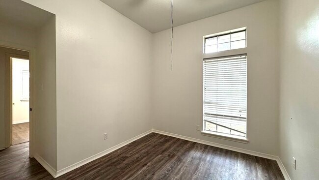 Building Photo - 6422 Diamond Rock Dr
