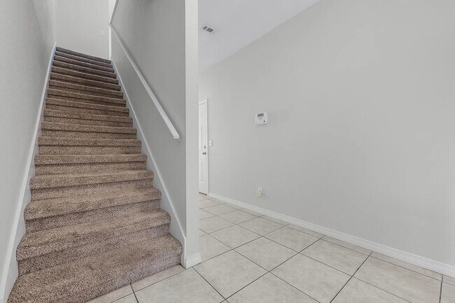 Building Photo - 988 Leigh Ann Ln