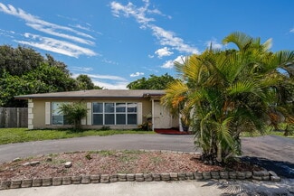 Building Photo - 7401 NW 84th St