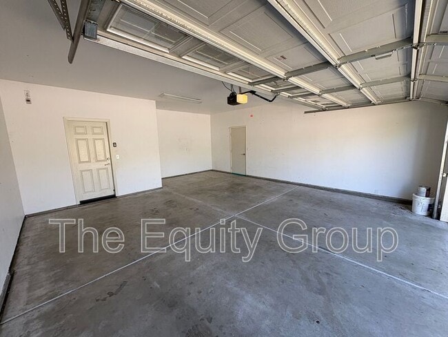 Foto del edificio - 6251 W Perez Ave