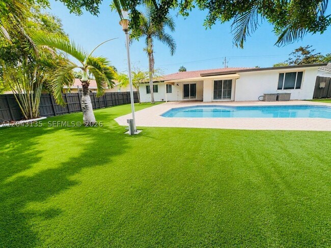 Foto del edificio - 2271 SW 30th Terrace