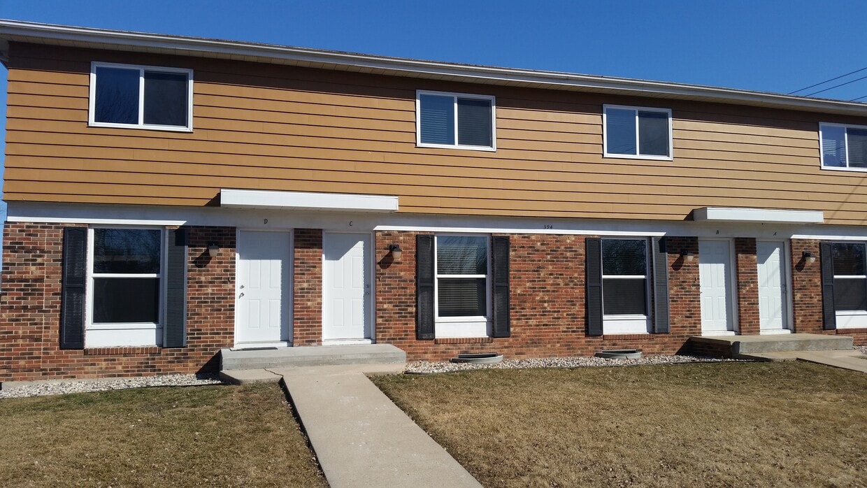 394 Stanley Ct, Neenah, WI 54956 Townhome Rentals in Neenah WI