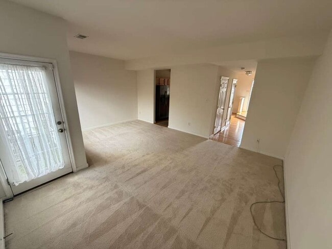 Foto del edificio - 9903 Magnolia Pointe Ct