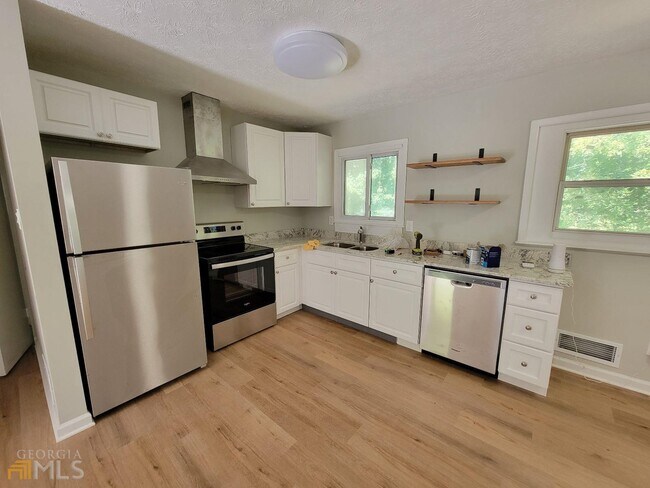 Building Photo - 6628 Stark Ct