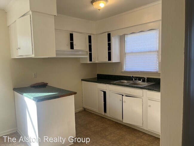 Foto del edificio - 3 br, 1 bath House - 2206 TEXTILE DR.