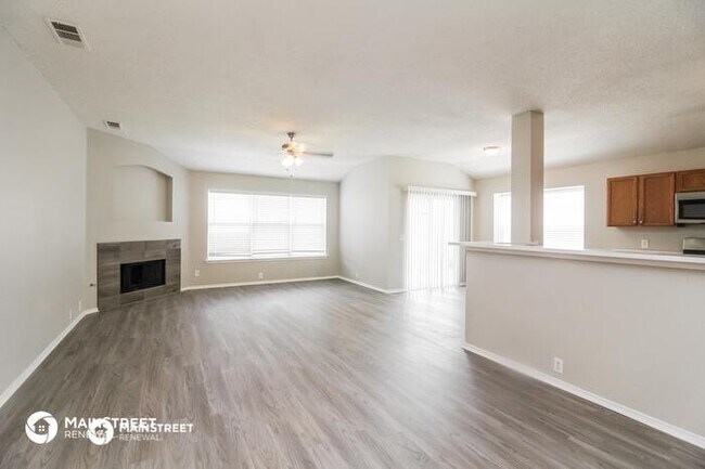 Building Photo - 1818 Citadel Dr, Glenn Heights, TX 75154