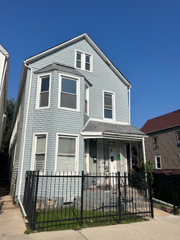 Primary Photo - 8362 S Brandon Ave
