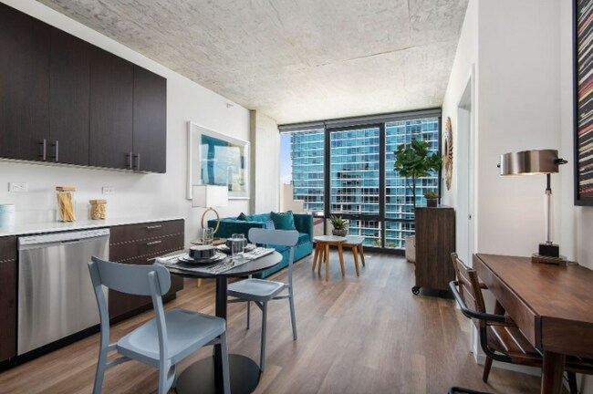 Foto del edificio - 61 E 14th St
