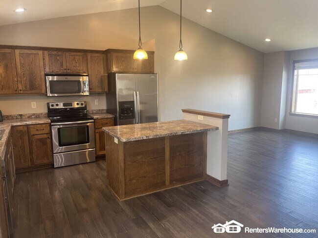 Foto del edificio - 3681 46th Ave NW
