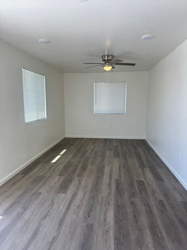 Foto del edificio - New Construction Apartment!