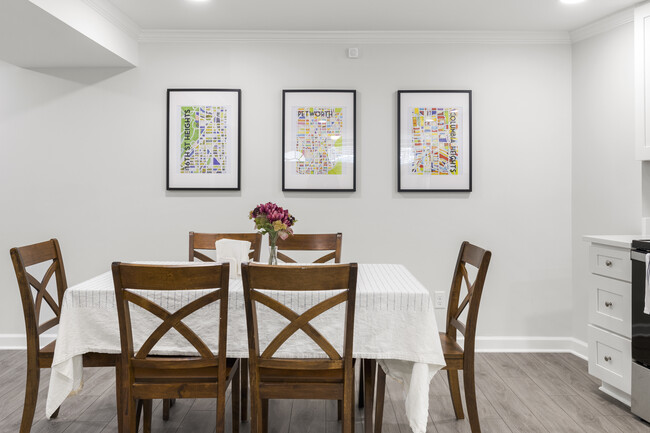 Foto del edificio - 1009 Webster St NW