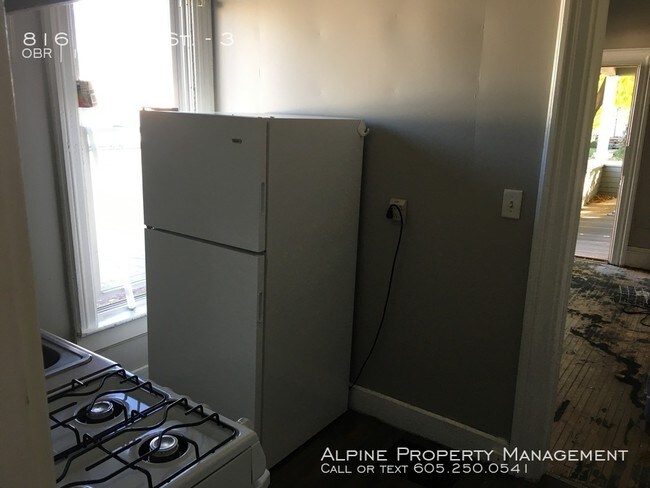 Foto del edificio - 816 W 11th St