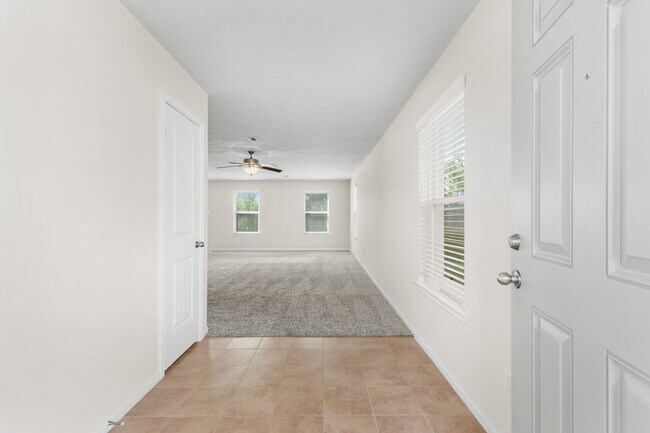 Foto del edificio - 12574 Chiswick Rd